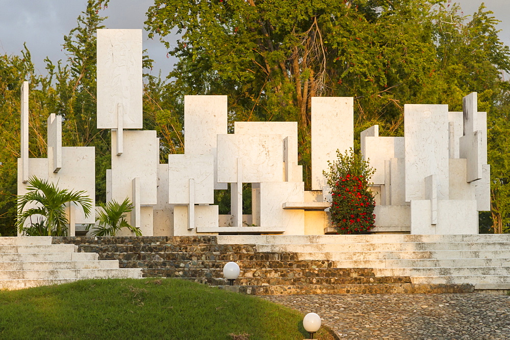 Memorial to Che Guevara and Bolivian revolutionary martyrs, Santiago, Cuba, West Indies, Caribbean, Central America