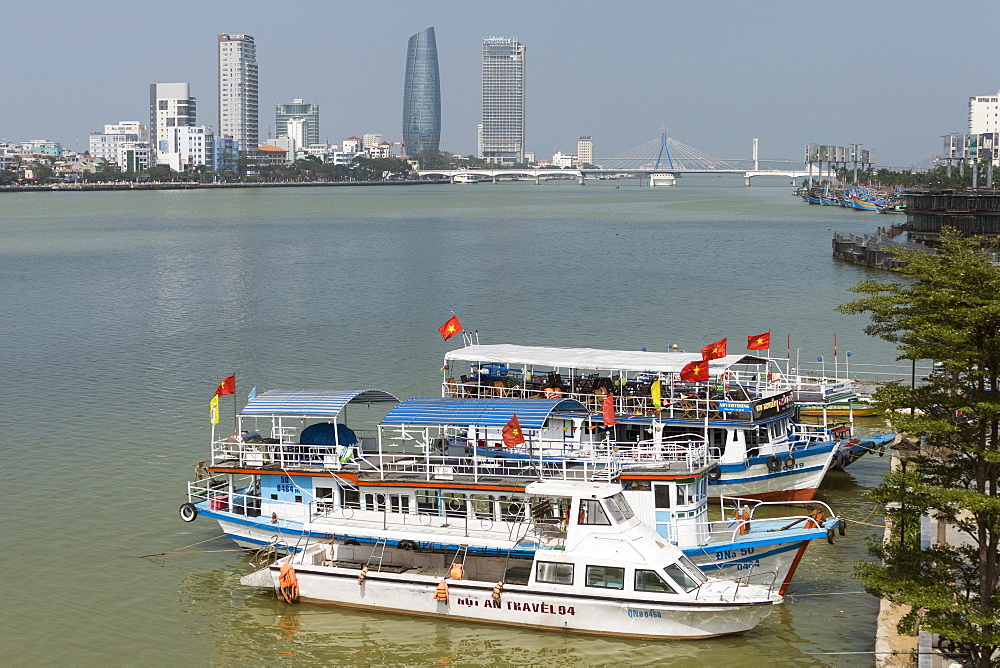 Boats and Song Han River, Danang, Vietnam, Indochina, Southeast Asia, Asia