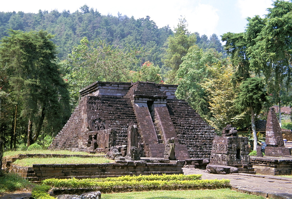 The 15th century temple of Candi Sukuh, on slopes of Gunung Lawu, east of Solo, thought to be linked to fertiflity cult, island of Java, Indonesia, Southeast Asia, Asia