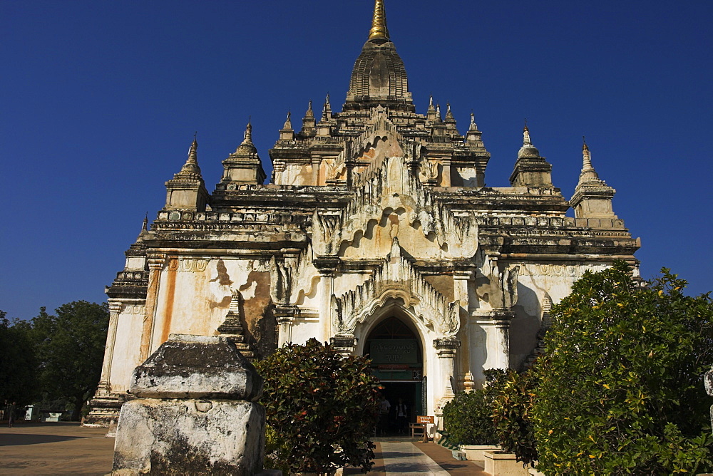 Gawdawpalin Pahto, one of the largest Buddhist temples built during the reign of Narapatisithu and finished under Nadaungmya (1211-34), Minochantha, Bagan (Pagan), Myanmar (Burma), Asia