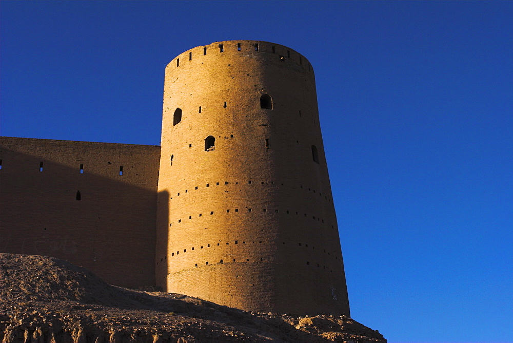 The Citadel (Qala-i-Ikhtiyar-ud-din), originally built by Alexander the Great, but in its present form by Malik Fakhruddin in 1305AD, Herat, Herat Province, Afghanistan, Asia