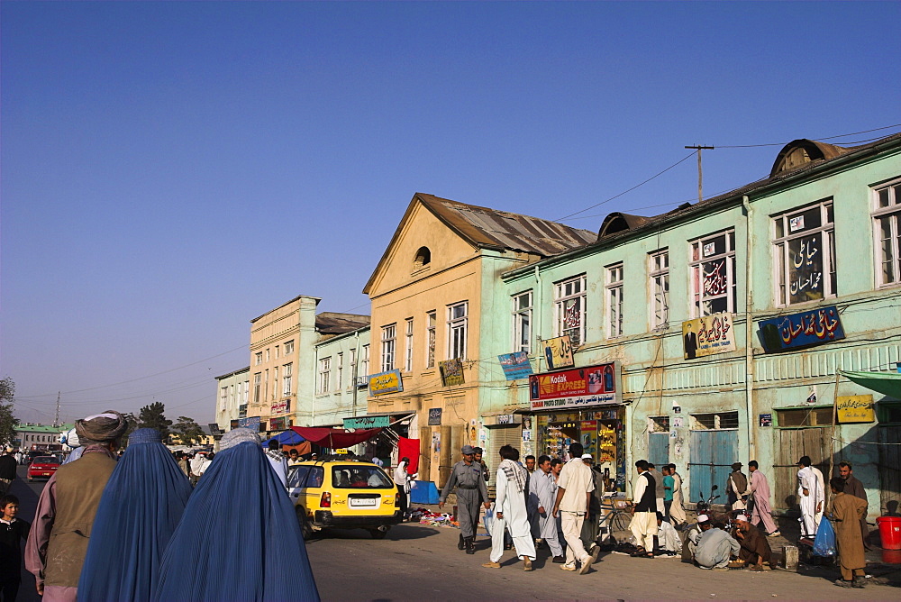 Street scene alongside the Kabul river, Central Kabul, Afghanistan, Asia