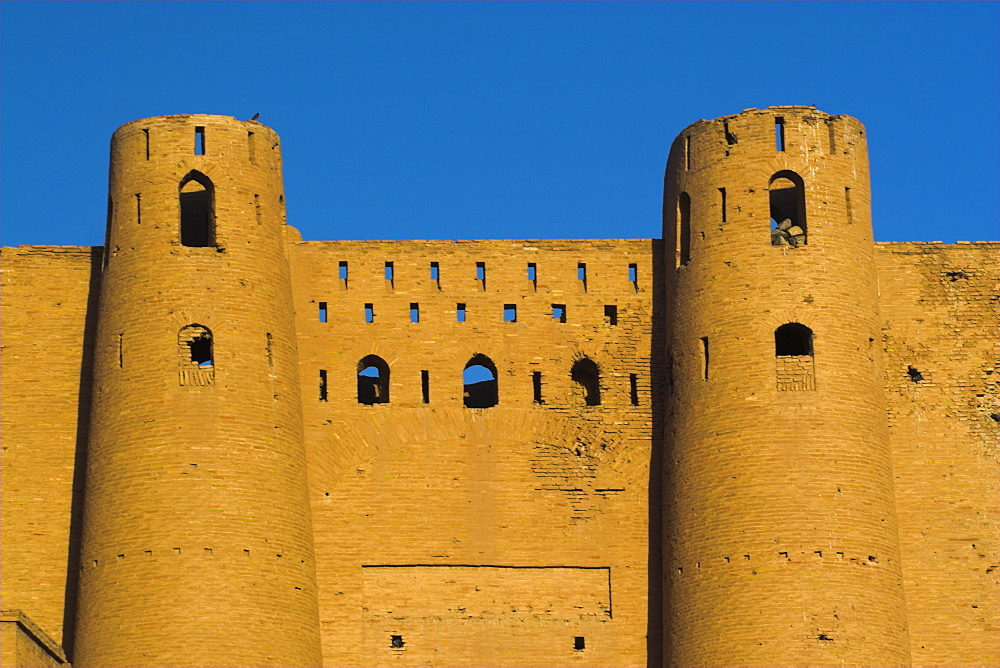 Inside the Citadel (Qala-i-Ikhtiyar-ud-din), originally built by Alexander the Great but built in its present form by Malik Fakhruddin in 1305 AD, Herat, Afghanistan, Asia