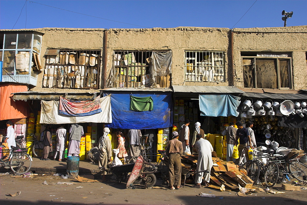 Street scene in Bazaar, Central area, Kabul, Afghanistan, Asia