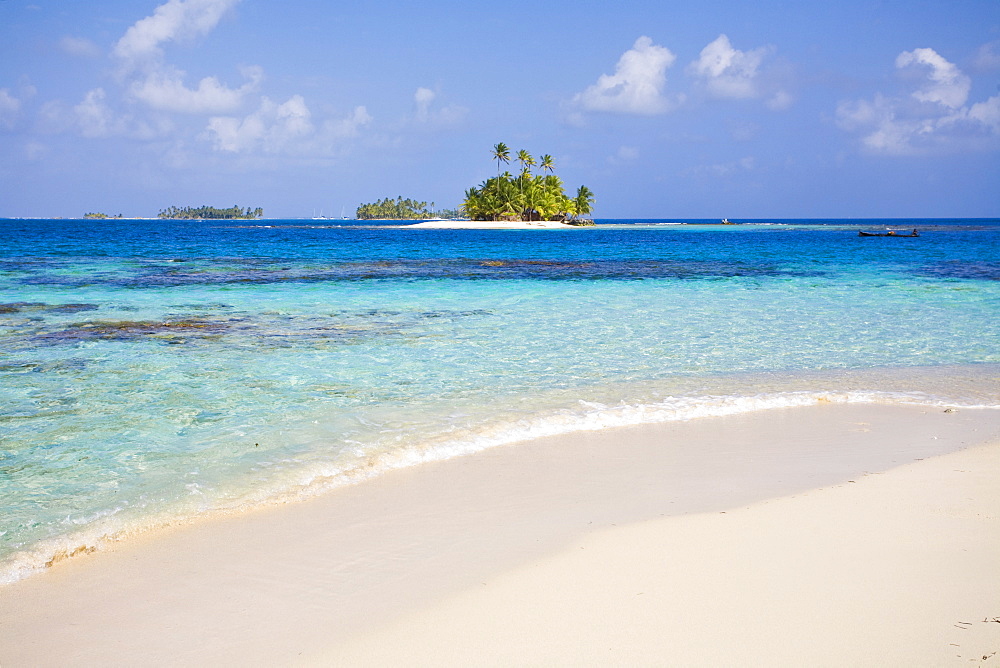 Pelican Island, Comarca de Kuna Yala, San Blas Islands, Panama, Central America