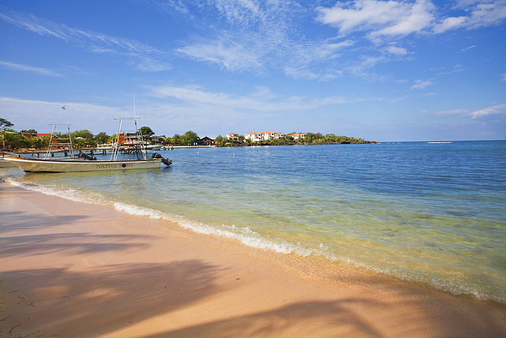 Half Moon Bay, Roatan, Bay Islands, Honduras, Central America