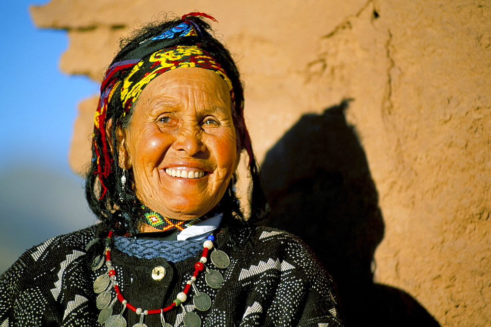 Berber woman in traditional clothing, Telouet, near Ouarzazate, Morocco, North Africa, Africa