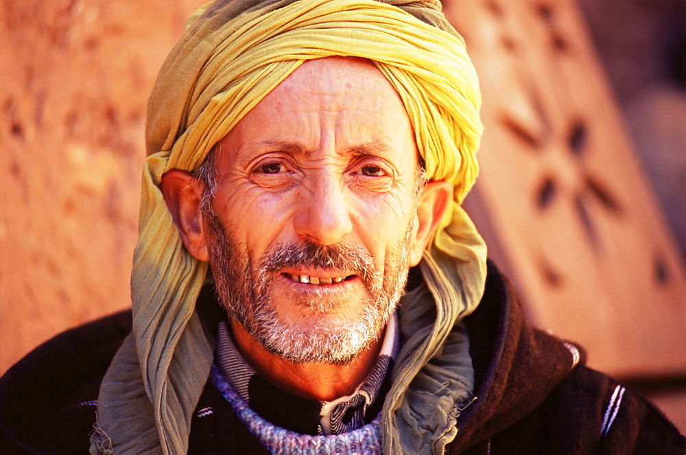 Portrait of guardian of Kasbah Ait Benhaddou, near Ouarzazate, Morocco, North Africa, Africa