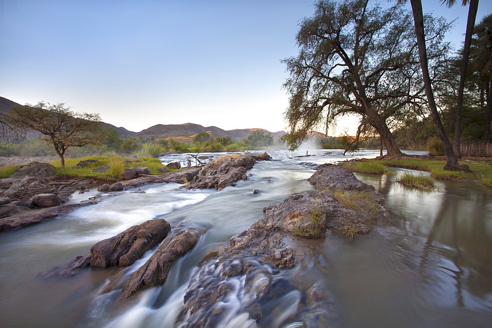 Kunene River which forms the border between Namibia and Angola, near Epupa Falls, Kunene Region (formerly Kaokoland), Namibia, Africa