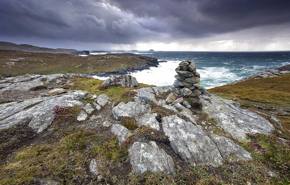 Dramatic rocky coastline above Gearrannan Blackhouse Village, near Carloway, Isle of Lewis, Outer Hebrides, Scotland, United Kingdom, Europe 