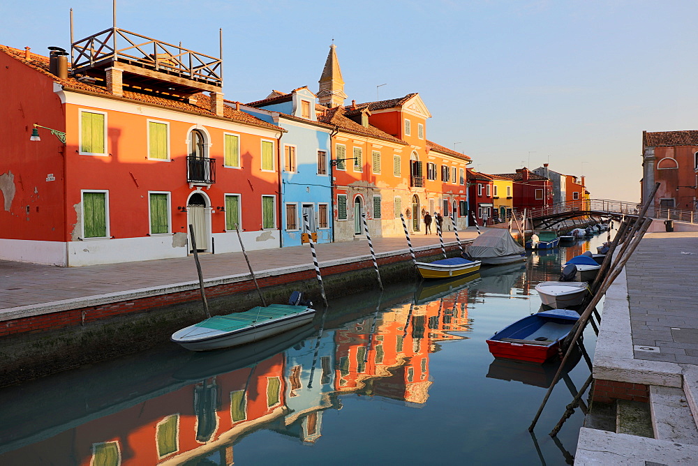 Colourful houses and reflections in canal, Island of Burano, Venice, UNESCO World Heritage Site, Veneto, Italy, Europe