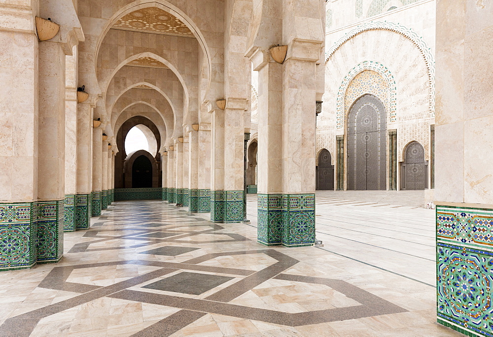 Arches and columns, part of the Hassan II Mosque (Grande Mosquee Hassan II), Casablanca, Morocco, North Africa, Africa