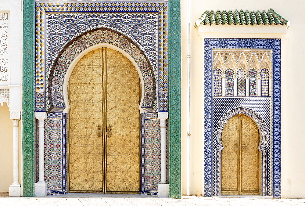 Golden doors and ornate mosaic wall on the Royal Palace of Fez (Dar el Makhzen), Fez, Morocco, North Africa, Africa