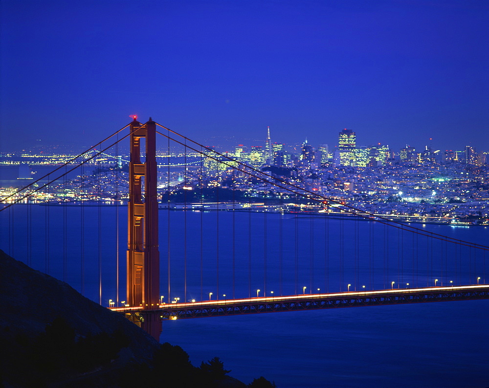 The Golden Gate Bridge, San Francisco, California, United States of America, North America