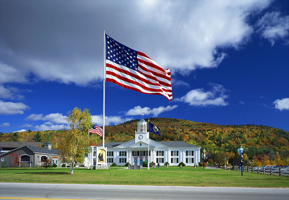 The Stars & Stripes in front of the Heritage Centre, White Mountain National Park, New Hampshire, New England, United States of America, North America