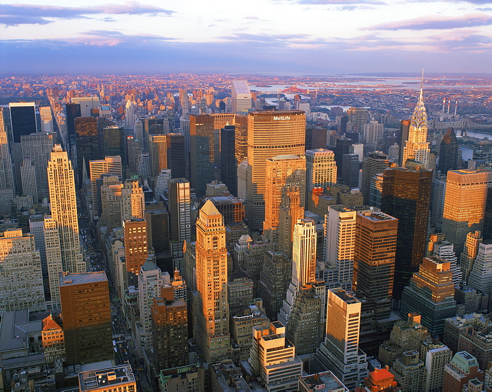 Low level aerial view of Uptown skyline taken from the Empire State Building in New York, United States of America, North America