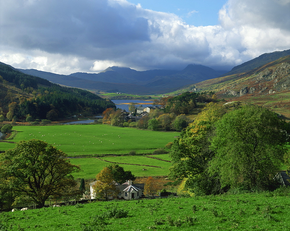 View from valley to Snowdonia mountains, Snowdonia, Gwynedd, Wales, United Kingdom, Europe