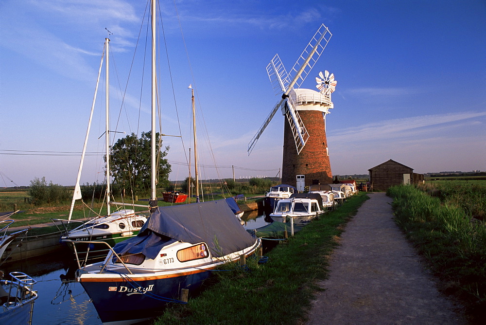 Horsey windmill, Norfolk Broads, Norfolk, England, United Kingdom, Europe