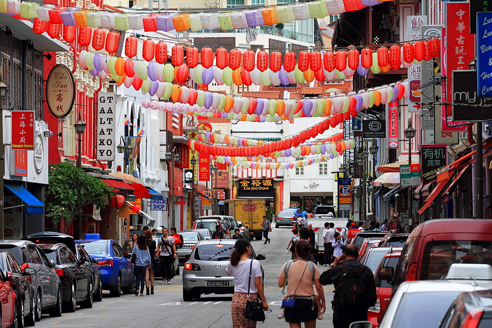 Lanterns along street in the shopping centre, Chinatown, Singapore, Southeast Asia, Asia