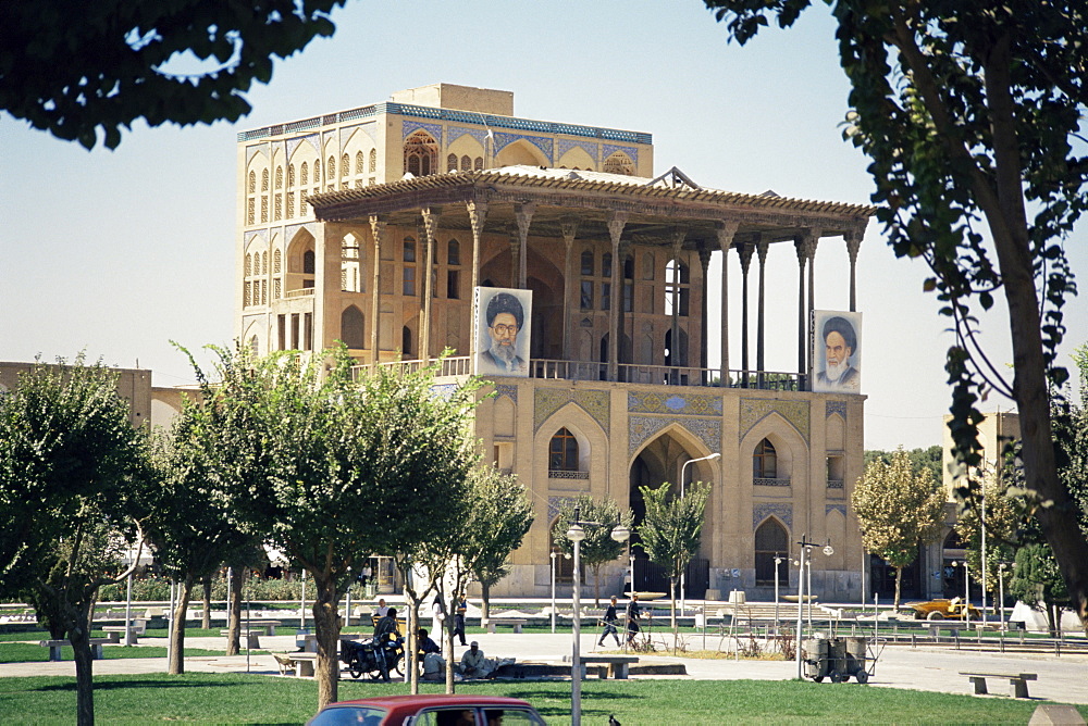 Palace of Ali Ghapu, Esfahan, Iran, Middle East