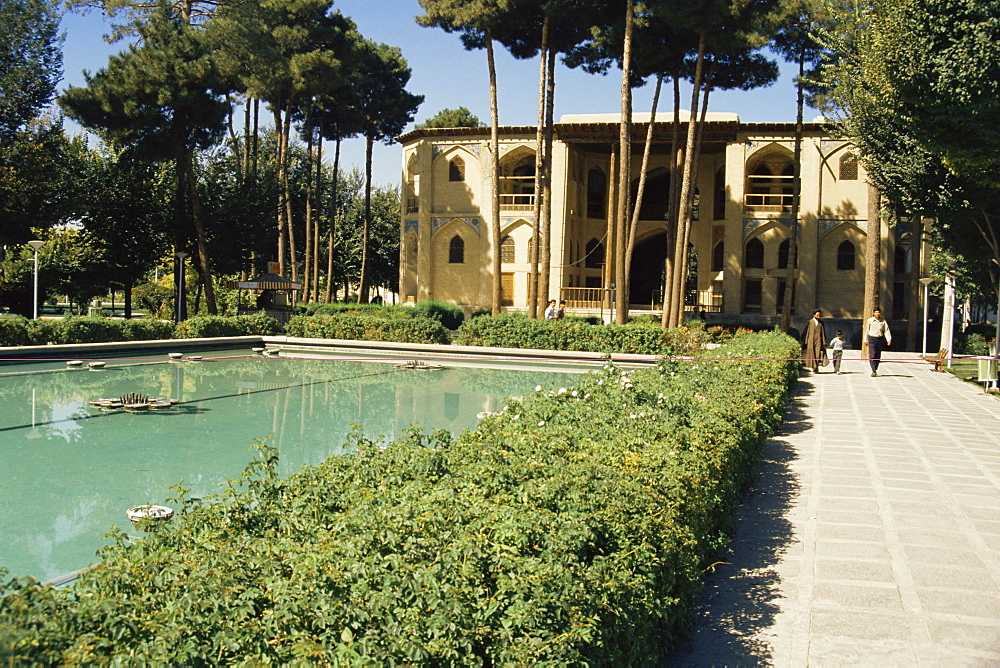 Safavid garden palace of Hasht Behesht (the Eight Paradises), Isfahan, Iran, Middle East