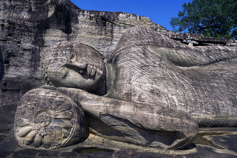 Reclining Buddha, Gal Vihara, Polonnaruwa, UNESCO World Heritage Site, Sri Lanka, Asia