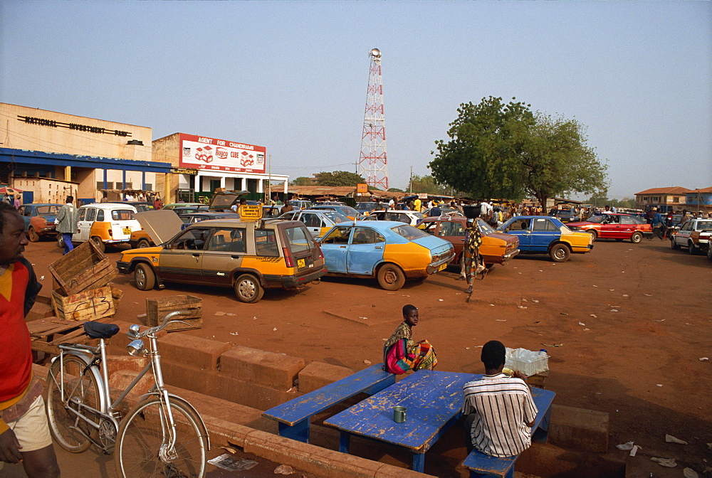 Taxi stand, Tamale, capital of the Northern Region, Ghana, West Africa, Africa