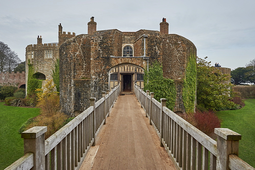 Walmer Castle and Gardens, 16th century artillery fort built for Henry VIII, home to Duke of Wellington, Deal, Kent, England, United Kingdom, Europe