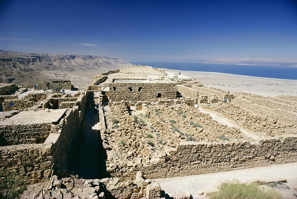 View north to ruins of Northern palace from store rooms lookout, Masada, Masada National Park, UNESCO World Heritage Site, Dead Sea, Israel, Middle East