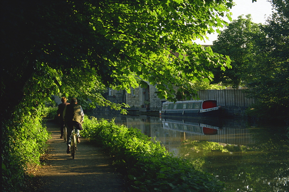 Kennet and Avon Canal, Bath, Avon, England, United Kingdom, Europe