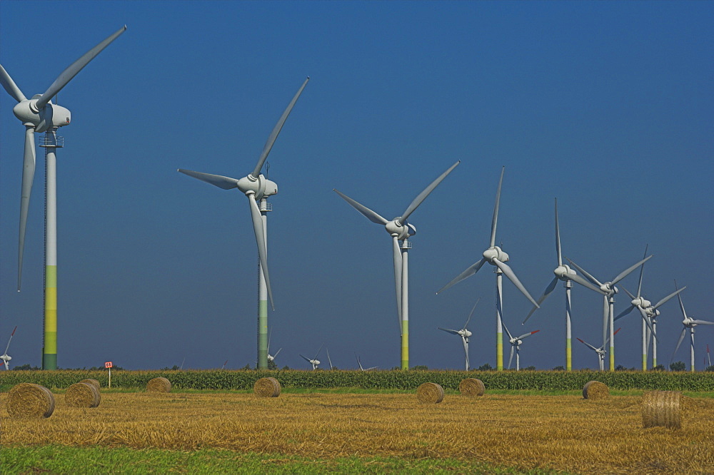 Wind turbines, Lower Saxony, Germany, Europe