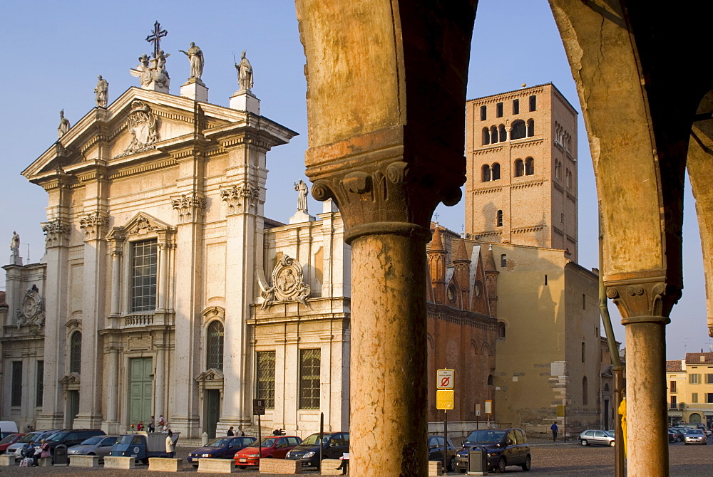 Duomo, Mantua, Lombardy, Italy, Europe