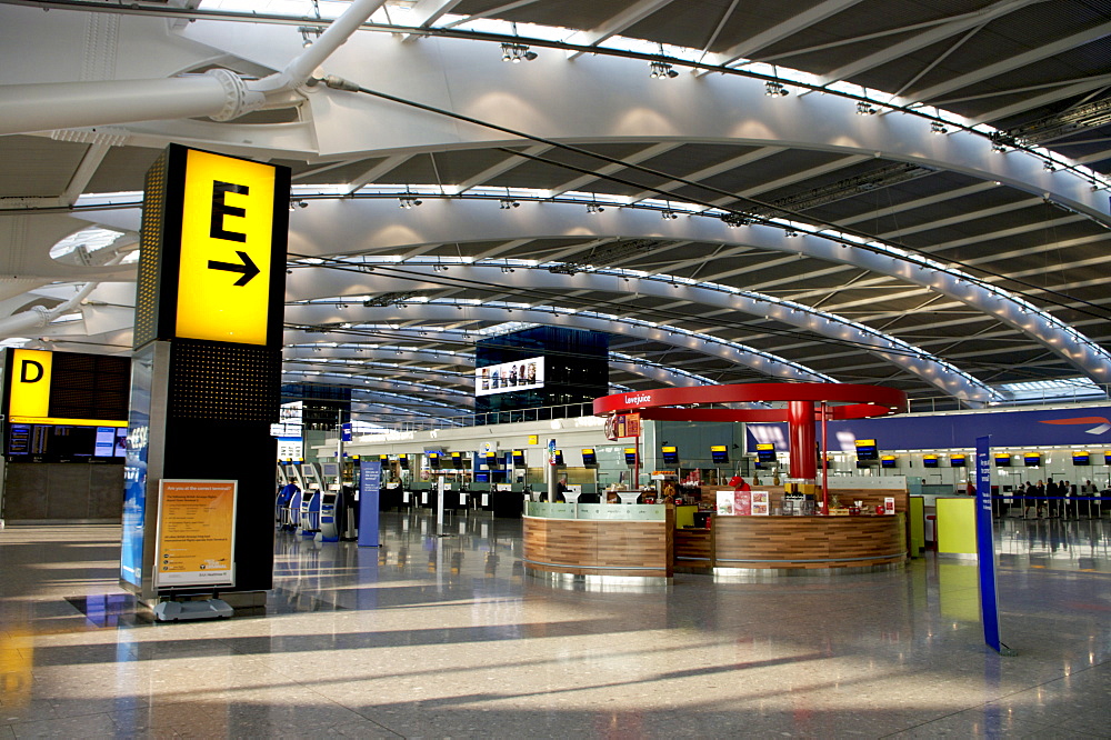 Heathrow Airport Terminal 5 in 2008, London, England, United Kingdom, Europe