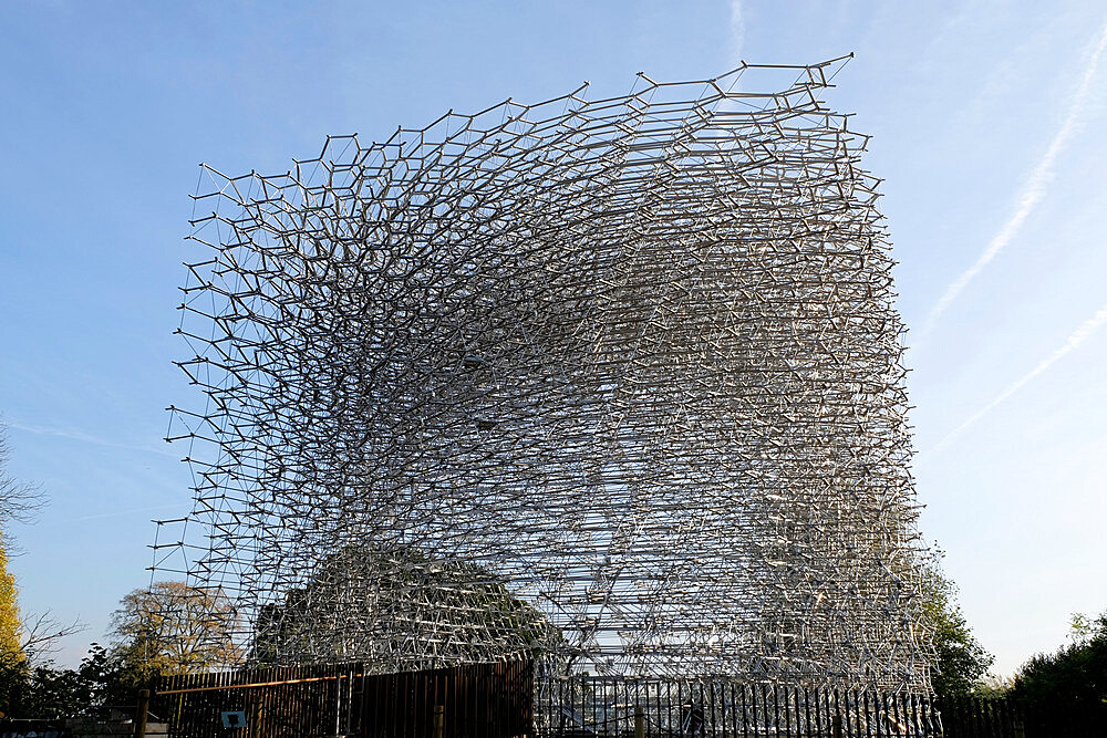 Kew Gardens beehive, Royal Botanic Gardens, UNESCO World Heritage Site, Kew, Greater London, England, United Kingdom, Europe