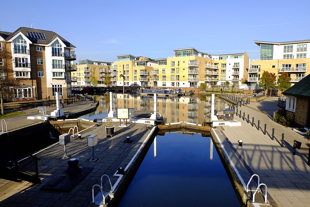 Brentford Lock and canal, Brentford, London, England, United Kingdom, Europe