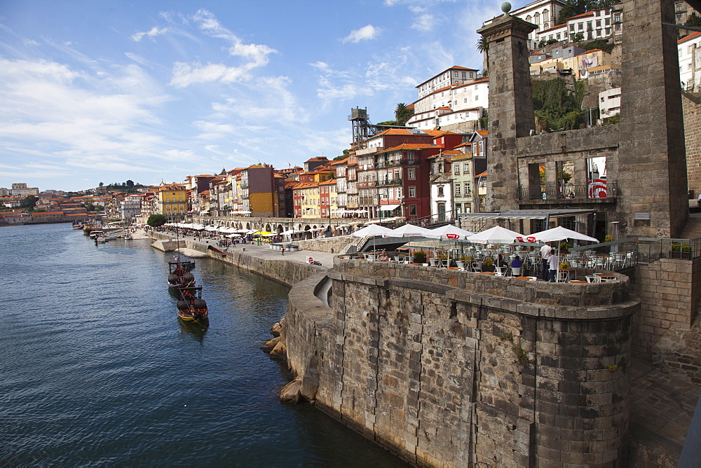 River Douro and old town of Ribeira, Porto, Portugal, Europe