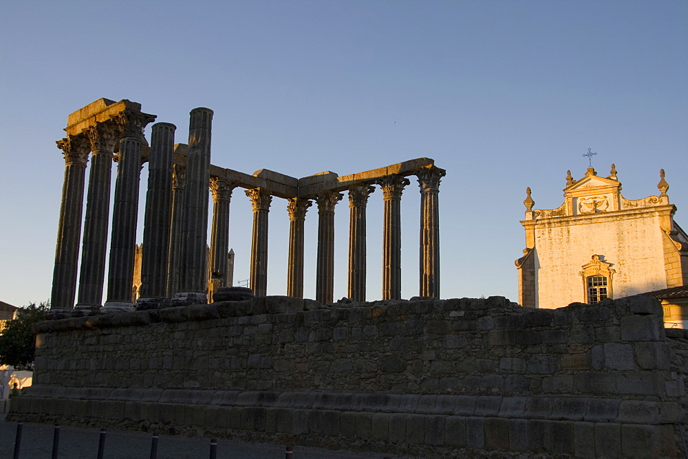 Roman temple, Temple of Diana, Evora, Alentejo, Portugal, Europe