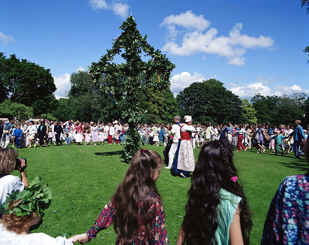 Dances around the maypole, Midsummer festival, Sweden, Scandinavia, Europe