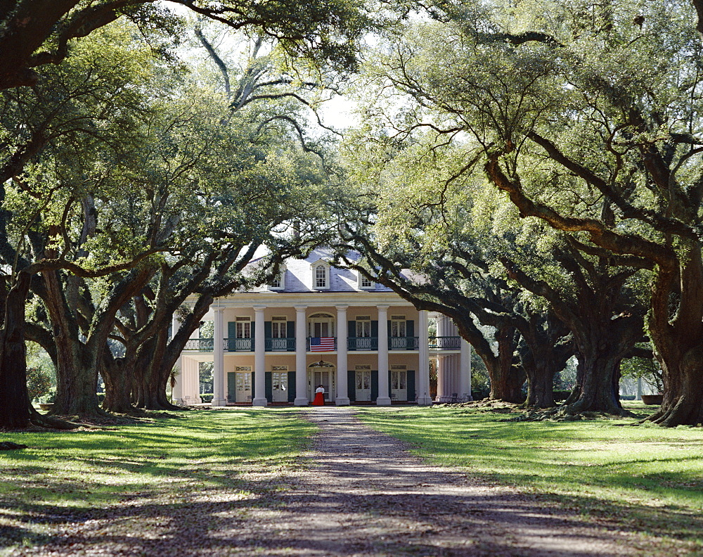 Exterior of Plantation Home, Oak Alley, New Orleans, Louisiana, United States of America (USA), North America