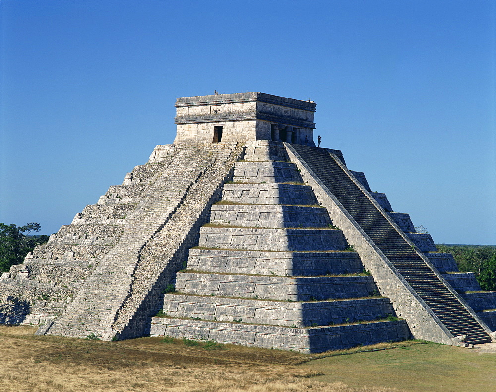 Pyramid at Chichen Itza, UNESCO World Heritage Site, Mexico, North America