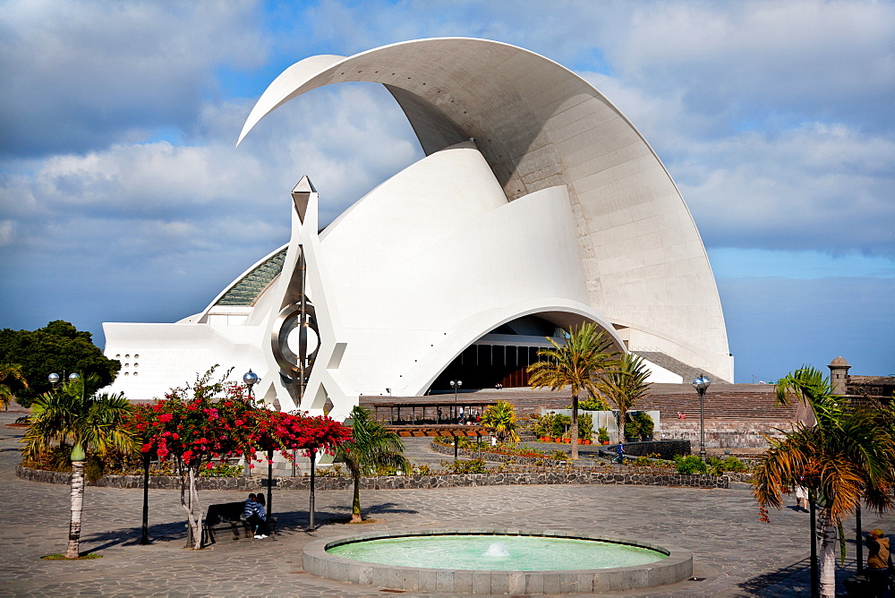 The Opera House of Santa Cruz de Tenerife (Auditorio de Tenerife), by Santiago Calatrava, Santa Cruz, Tenerife, Canary Islands, Spain, Europe