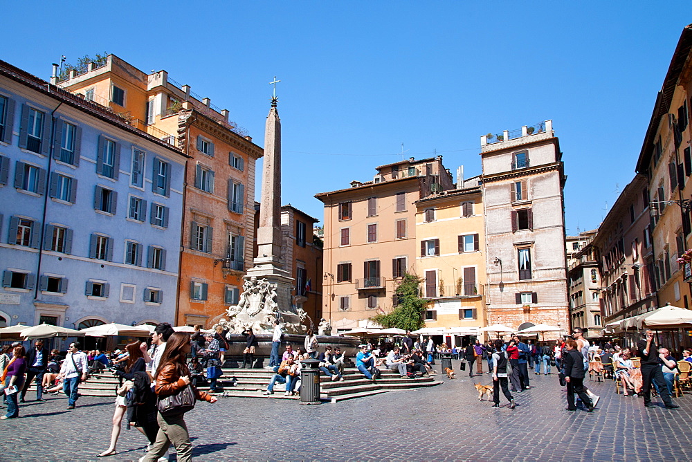 Fountain of the Pantheon (Fontana del Pantheon) in the Piazza della Rotonda in front of the Roman Pantheon, Rome, Lazio, Italy, Europe