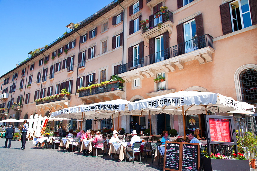 Outdoor restaurant, Piazza Navona, Rome, Lazio, Italy, Europe