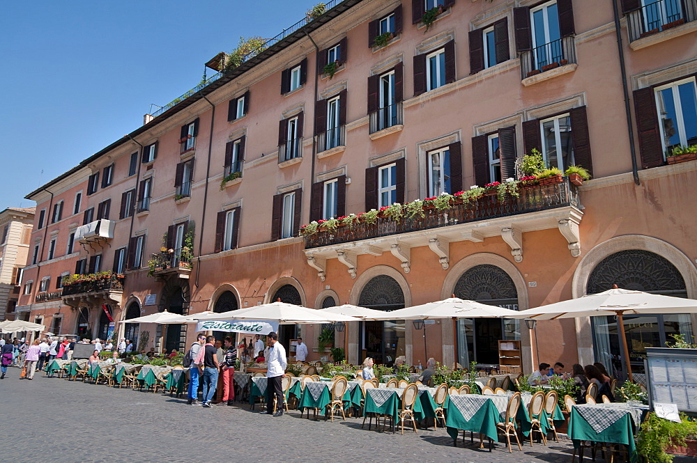 Outdoor restaurant, Piazza Navona, Rome, Lazio, Italy, Europe