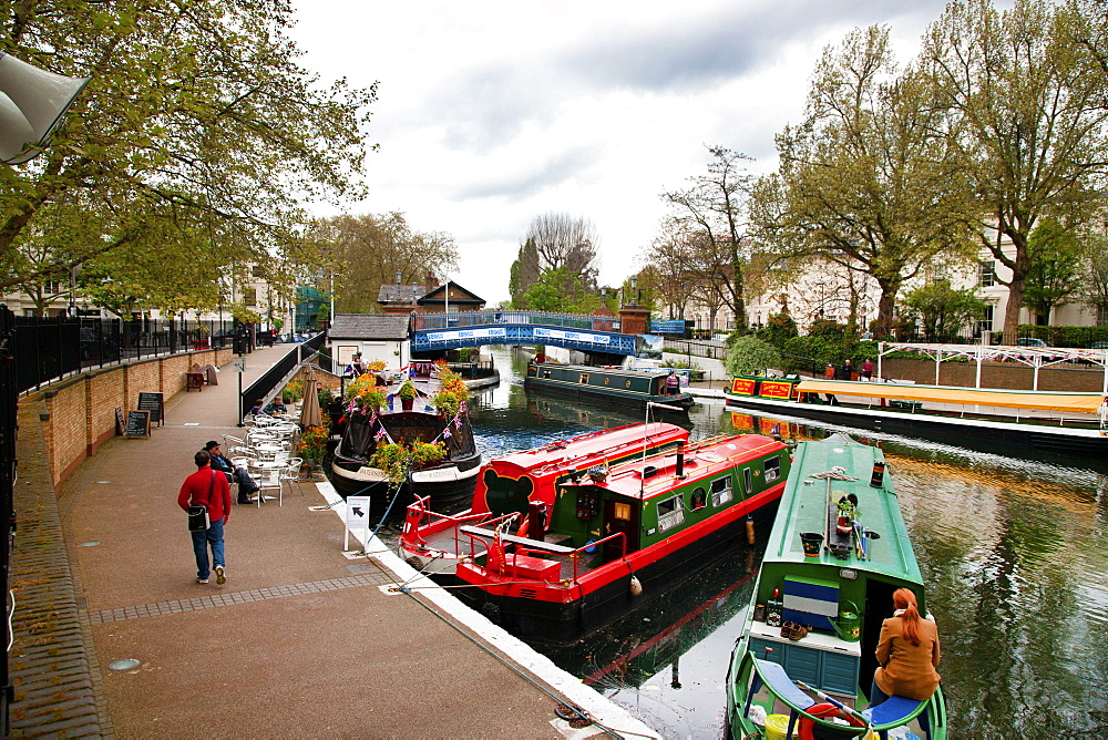 View along the Grand Union Canal, Little Venice, Maida Vale, London, England, United Kingdom, Europe