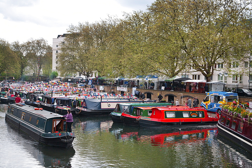 Houseboats on the Grand Union Canal, Little Venice, Maida Vale, London, England, United Kingdom, Europe