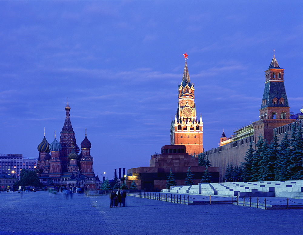 Lenin's Tomb, the Kremlin and St. Basil's Cathedral, Red Square, UNESCO World Heritage Site, Moscow, Russia, Europe