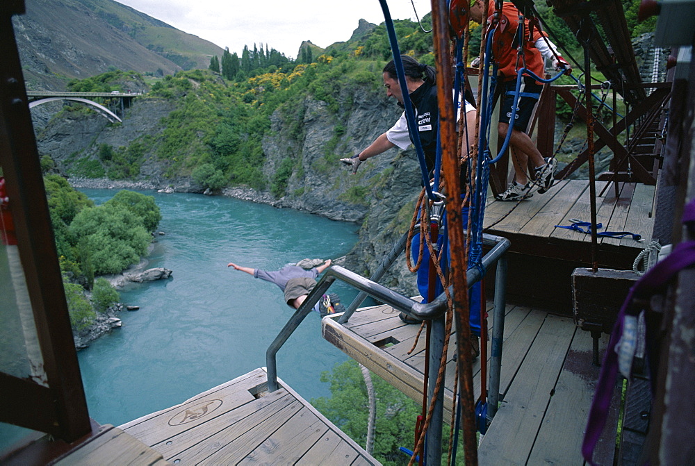 A. J. Hackett, bungy jumping, Kawarau Bridge, Queenstown, South Island, New Zealand, Pacific