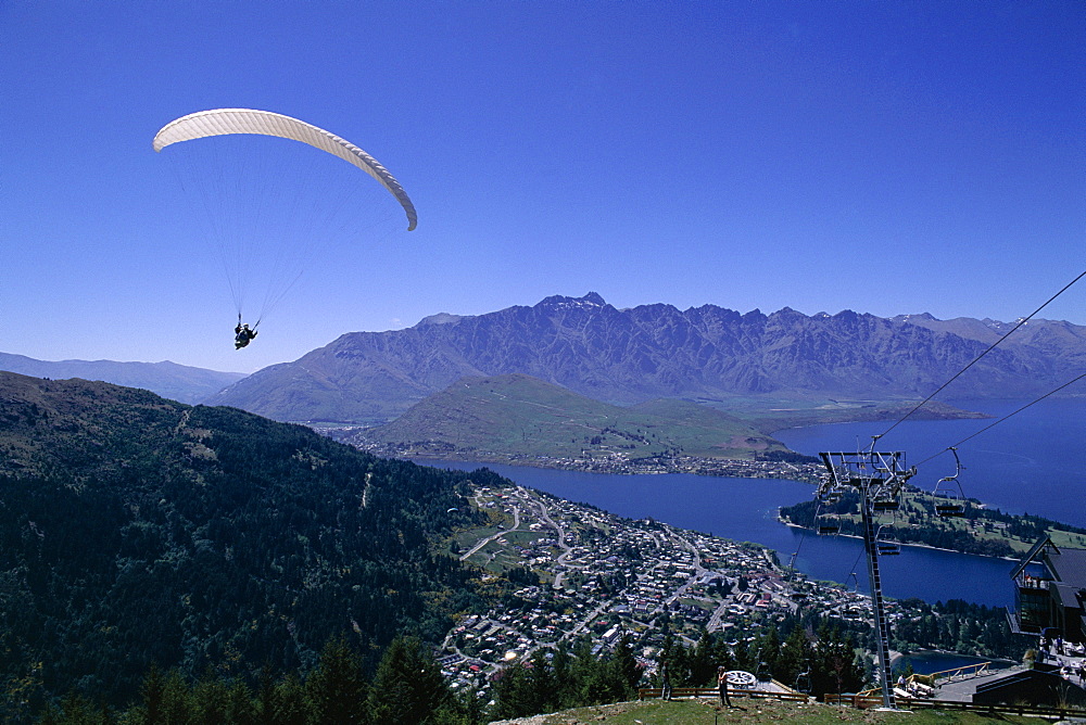 Tandem parapenting, Queenstown, Otago, South Island, New Zealand, Pacific