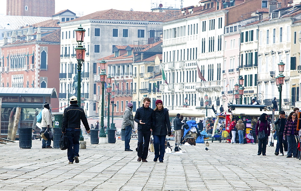 Tourists and locals on Riva degli Schiavoni, Grand Canal, Venice, UNESCO World Heritage Site, Veneto, Italy, Europe